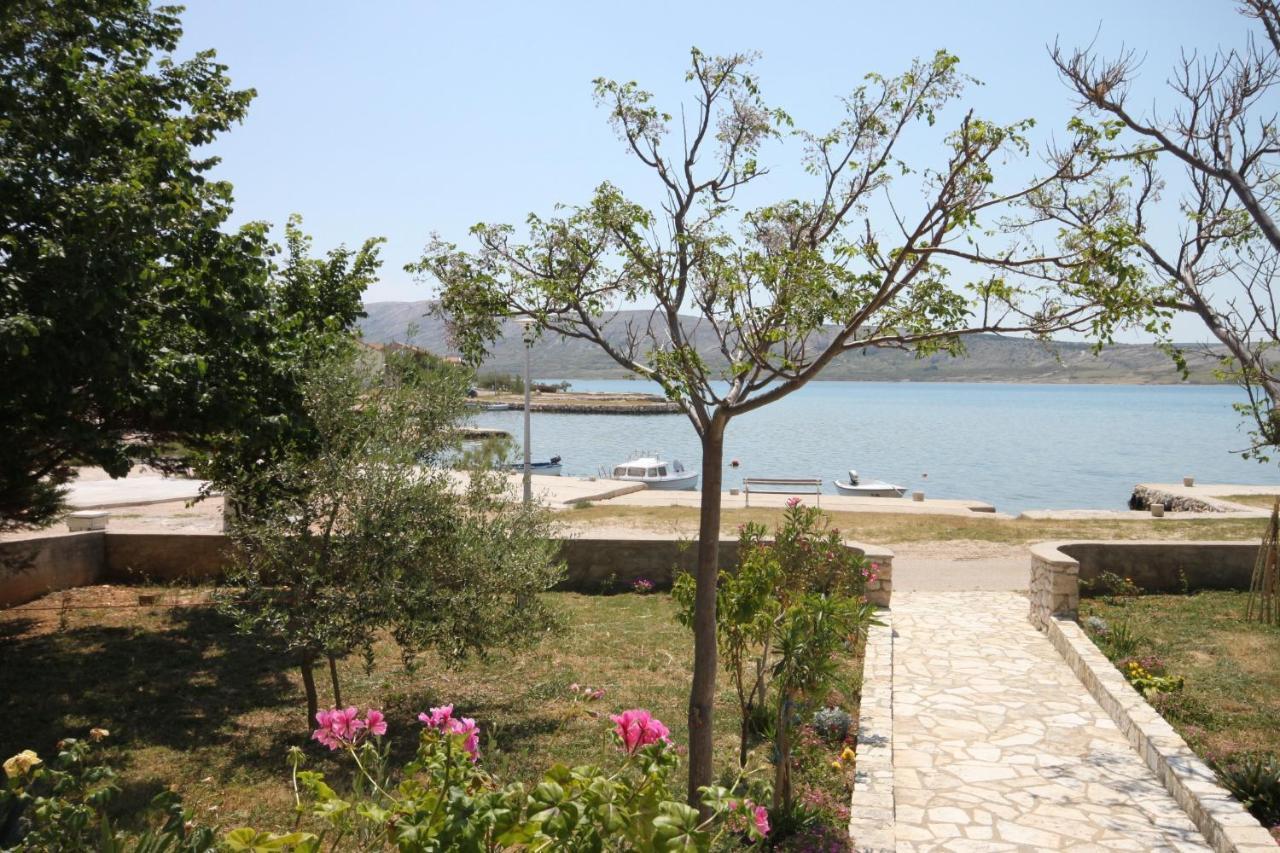 Apartments By The Sea Kustici, Pag - 6355 Zewnętrze zdjęcie