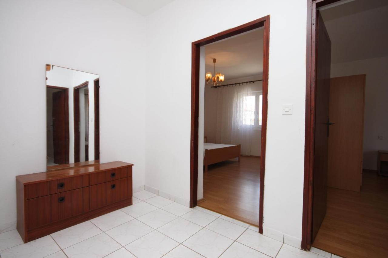 Apartments By The Sea Kustici, Pag - 6355 Zewnętrze zdjęcie