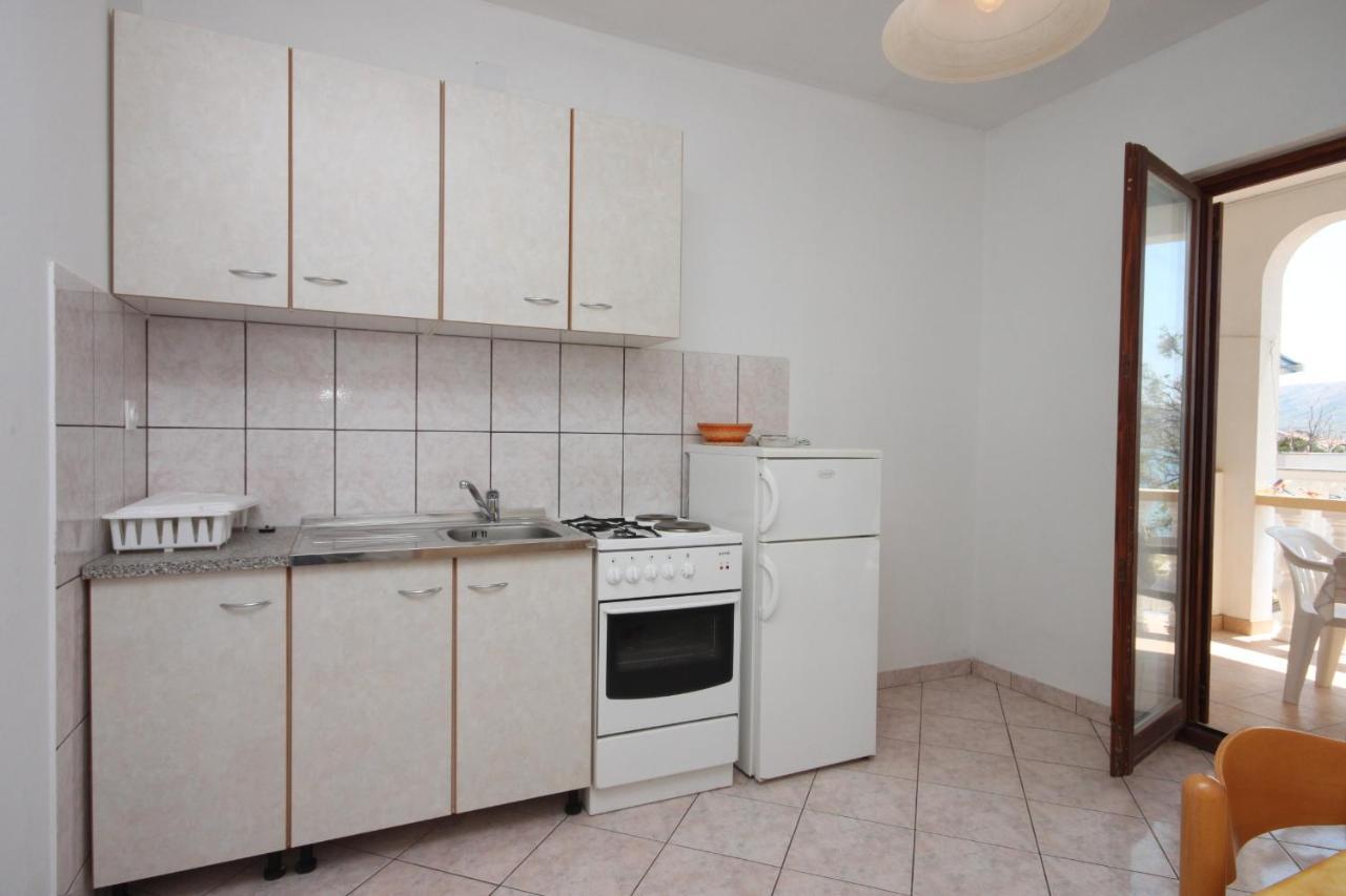 Apartments By The Sea Kustici, Pag - 6355 Zewnętrze zdjęcie
