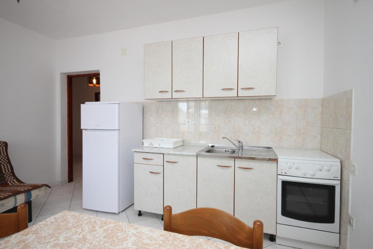 Apartments By The Sea Kustici, Pag - 6355 Zewnętrze zdjęcie