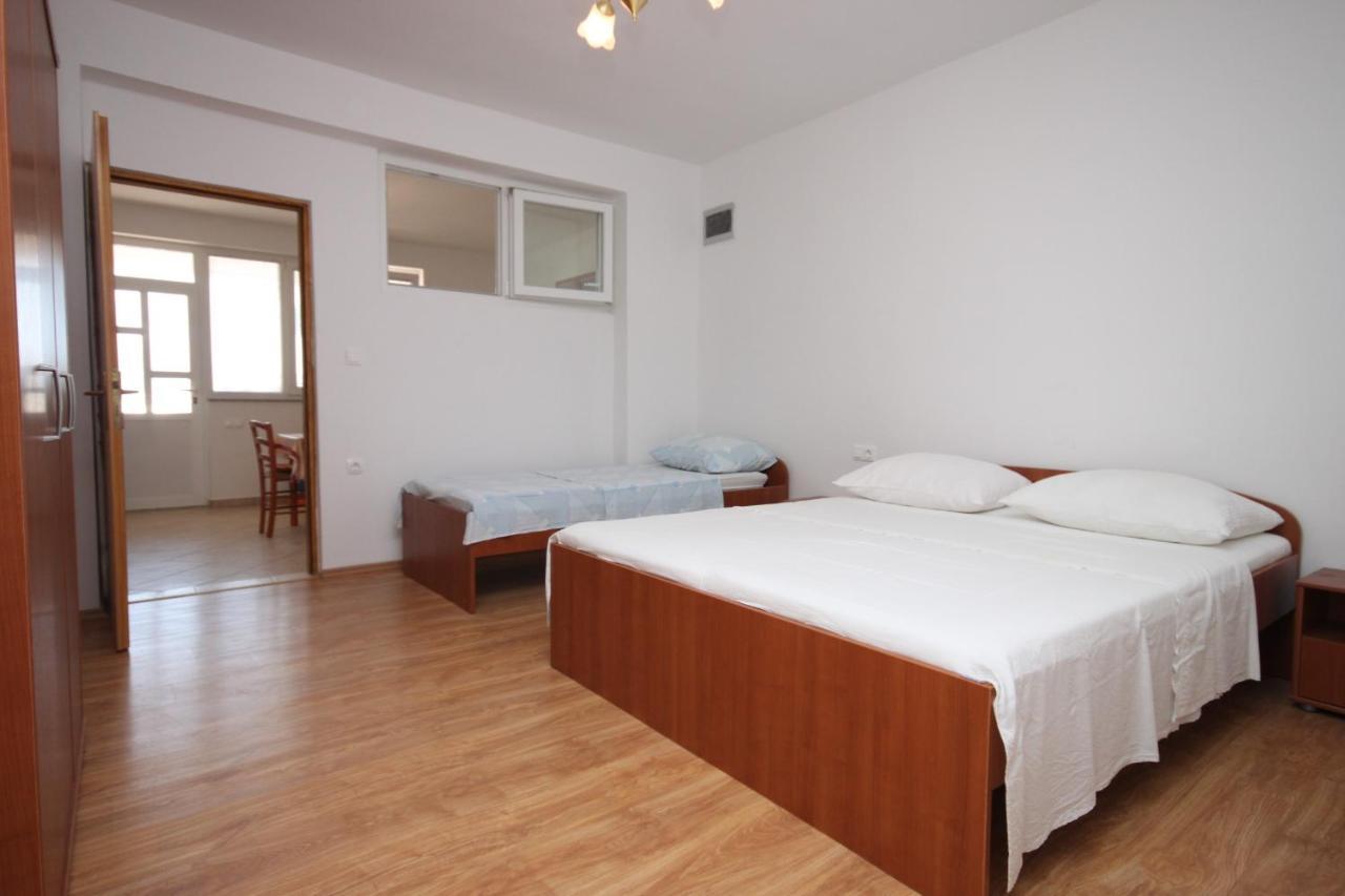 Apartments By The Sea Kustici, Pag - 6355 Zewnętrze zdjęcie